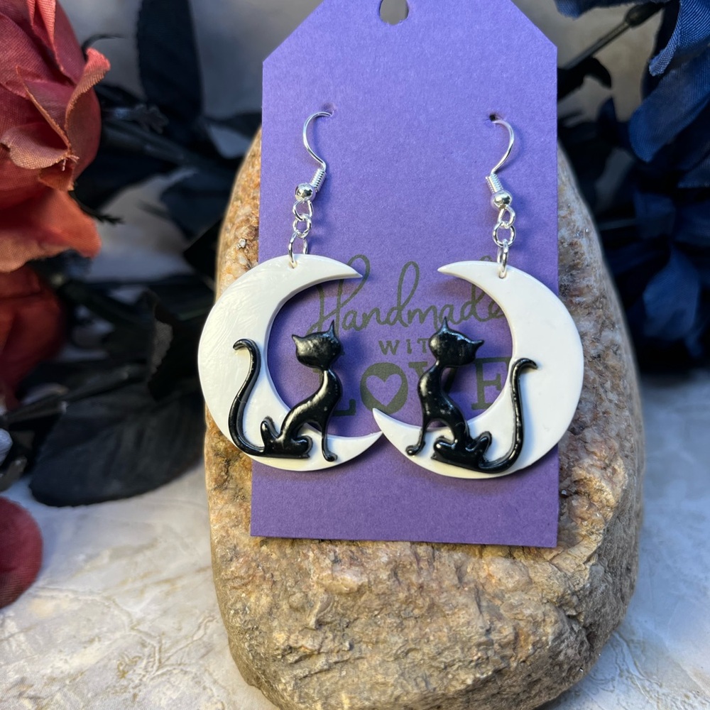 Black Cat on a Moon polymer clay earrings. - Picture 2 of 3